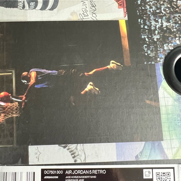 Jordan 5 Retro “Jade Horizon” - Picture 3 of 3